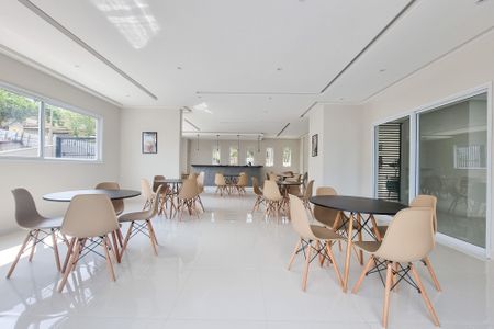 Apartamento para alugar com 52m², 2 quartos e 1 vagaÁrea comum - Salão de festas