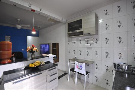 Casa para alugar com 100m², 7 quartos e sem vagaCozinha