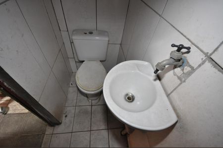 Casa para alugar com 100m², 7 quartos e sem vagaBanheiro de Serviço