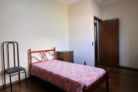 Casa à venda com 360m², 4 quartos e 5 vagas Casa à venda com 360m², 4 quartos e 5 vagasSuíte 1