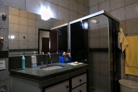Casa à venda com 360m², 4 quartos e 5 vagas Casa à venda com 360m², 4 quartos e 5 vagasBanheiro da Suíte 3