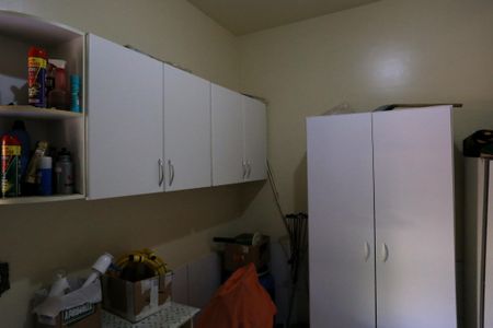 Casa à venda com 360m², 4 quartos e 5 vagas Casa à venda com 360m², 4 quartos e 5 vagasQuarto de Serviço