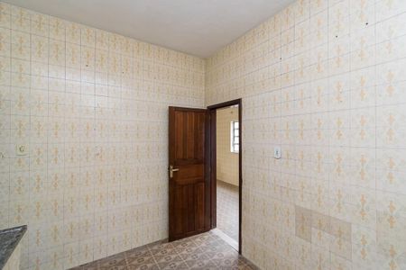 Casa à venda com 250m², 4 quartos e 5 vagas Casa à venda com 250m², 4 quartos e 5 vagasCozinha