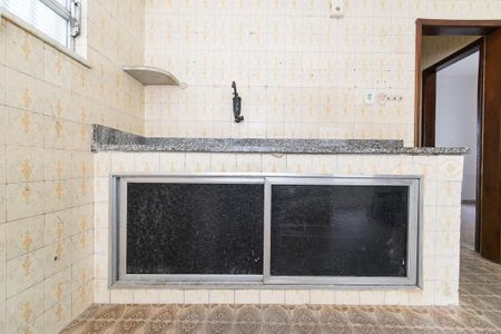 Casa à venda com 250m², 4 quartos e 5 vagas Casa à venda com 250m², 4 quartos e 5 vagasCozinha - Armários