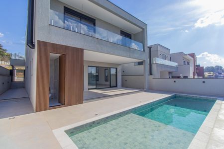 Casa de condomínio para alugar com 380m², 4 quartos e 4 vagasÁrea da piscina