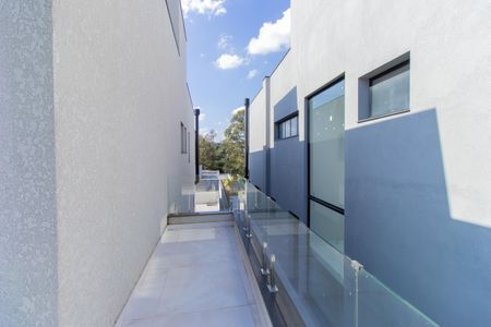 Casa de condomínio para alugar com 380m², 4 quartos e 4 vagasVaranda da Suíte 1