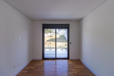 Casa de condomínio para alugar com 380m², 4 quartos e 4 vagasSuíte 1