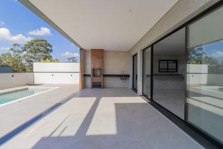 Casa de condomínio para alugar com 380m², 4 quartos e 4 vagasChurrasqueira