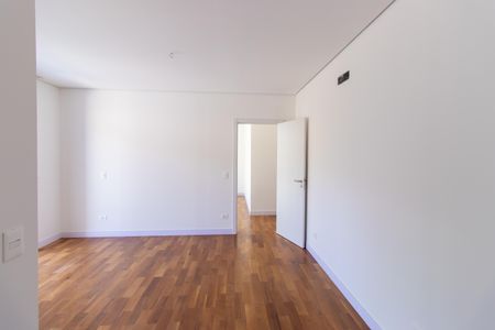 Casa de condomínio para alugar com 380m², 4 quartos e 4 vagasSuíte 1