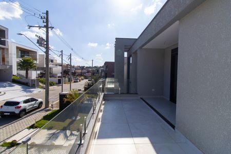 Casa de condomínio para alugar com 380m², 4 quartos e 4 vagasVaranda da Suíte 1