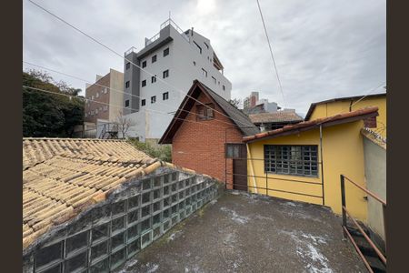 Casa para alugar com 400m², 4 quartos e 3 vagas Casa para alugar com 400m², 4 quartos e 3 vagasVista do Sótão