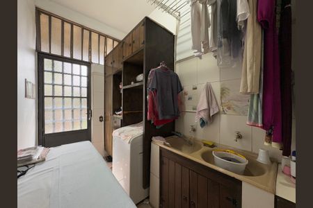 Casa para alugar com 400m², 4 quartos e 3 vagas Casa para alugar com 400m², 4 quartos e 3 vagasÁrea de Serviço