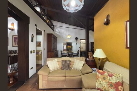 Casa para alugar com 400m², 4 quartos e 3 vagas Casa para alugar com 400m², 4 quartos e 3 vagasSala