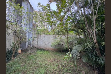 Casa para alugar com 400m², 4 quartos e 3 vagas Casa para alugar com 400m², 4 quartos e 3 vagasÁrea Externa