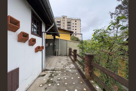 Casa para alugar com 400m², 4 quartos e 3 vagas Casa para alugar com 400m², 4 quartos e 3 vagasÁrea Externa