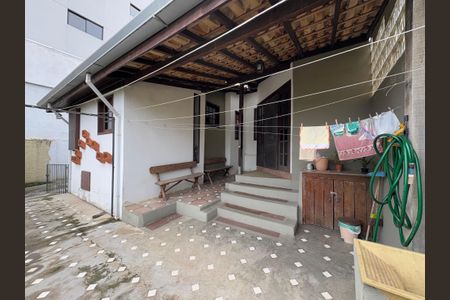 Casa para alugar com 400m², 4 quartos e 3 vagas Casa para alugar com 400m², 4 quartos e 3 vagasÁrea Externa