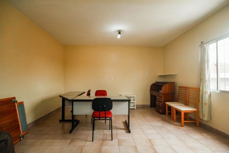 Casa para alugar com 150m², 3 quartos e 2 vagasEscritório