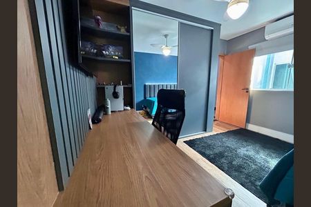 Casa à venda com 325m², 2 quartos e 2 vagas Casa à venda com 325m², 2 quartos e 2 vagasSuíte 2