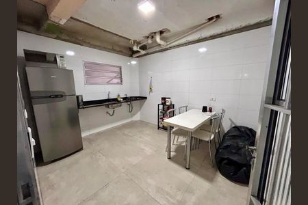 Casa à venda com 325m², 2 quartos e 2 vagas Casa à venda com 325m², 2 quartos e 2 vagasCozinha 2