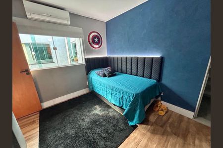 Casa à venda com 325m², 2 quartos e 2 vagas Casa à venda com 325m², 2 quartos e 2 vagasSuíte 2