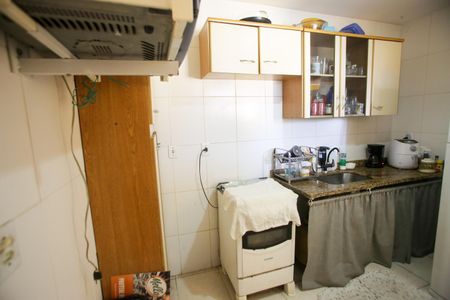 Casa à venda com 170m², 2 quartos e 1 vaga Casa à venda com 170m², 2 quartos e 1 vagaCozinha