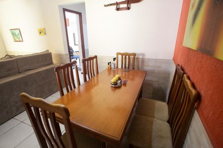 Casa à venda com 170m², 2 quartos e 1 vaga Casa à venda com 170m², 2 quartos e 1 vagaSala de Jantar