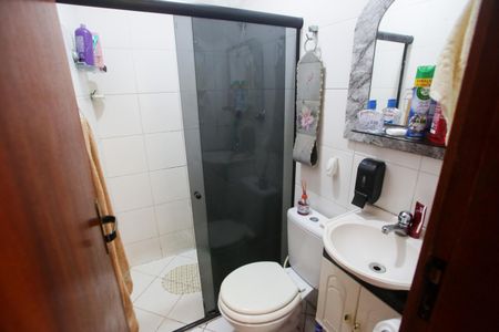 Casa à venda com 170m², 2 quartos e 1 vaga Casa à venda com 170m², 2 quartos e 1 vagaBanheiro Social