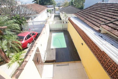 Casa à venda com 170m², 2 quartos e 1 vaga Casa à venda com 170m², 2 quartos e 1 vagaPiscina