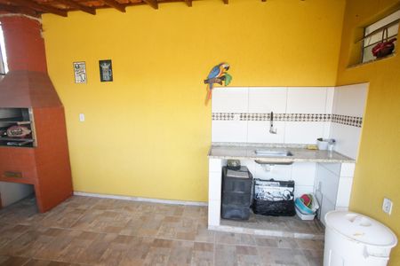 Casa à venda com 170m², 2 quartos e 1 vaga Casa à venda com 170m², 2 quartos e 1 vagaChurrasqueira