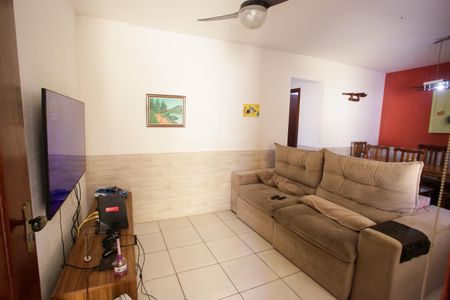 Casa à venda com 170m², 2 quartos e 1 vaga Casa à venda com 170m², 2 quartos e 1 vagaSala de Estar