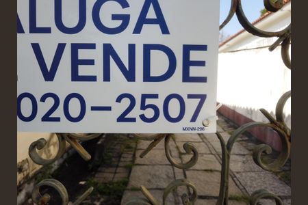 Casa à venda com 170m², 2 quartos e 1 vaga Casa à venda com 170m², 2 quartos e 1 vagaPlaquinha