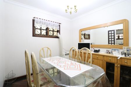 Casa à venda com 251m², 3 quartos e 3 vagasCopa