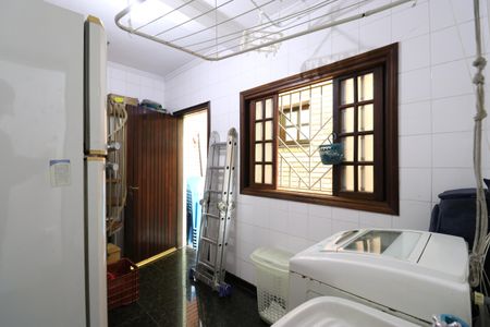 Casa à venda com 251m², 3 quartos e 3 vagasÁrea de Serviço