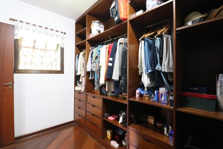 Casa à venda com 251m², 3 quartos e 3 vagasQuarto 2