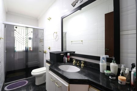 Casa à venda com 251m², 3 quartos e 3 vagasBanheiro Social