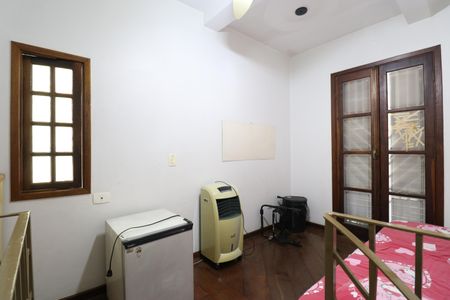 Casa à venda com 251m², 3 quartos e 3 vagasQuarto de Serviço