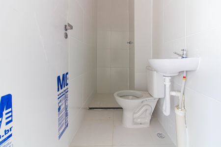 Apartamento à venda com 32m², 2 quartos e sem vaga Apartamento à venda com 32m², 2 quartos e sem vagaBanheiro