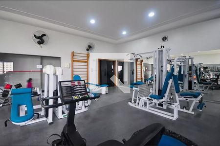 Apartamento à venda com 211m², 3 quartos e 3 vagas Apartamento à venda com 211m², 3 quartos e 3 vagasÁrea comum - Academia