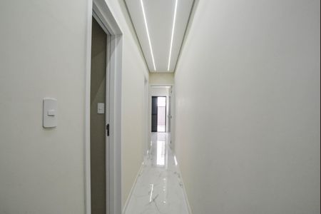 Apartamento à venda com 90m², 3 quartos e 2 vagas Apartamento à venda com 90m², 3 quartos e 2 vagasCorredor