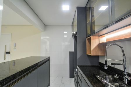 Apartamento à venda com 90m², 3 quartos e 2 vagas Apartamento à venda com 90m², 3 quartos e 2 vagasCozinha