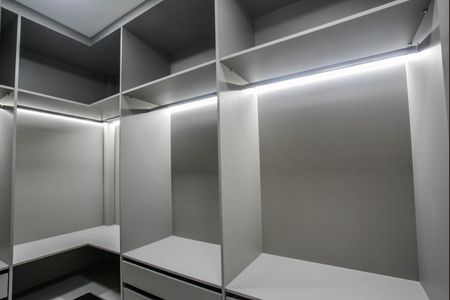 Apartamento à venda com 90m², 3 quartos e 2 vagas Apartamento à venda com 90m², 3 quartos e 2 vagasSuíte 3