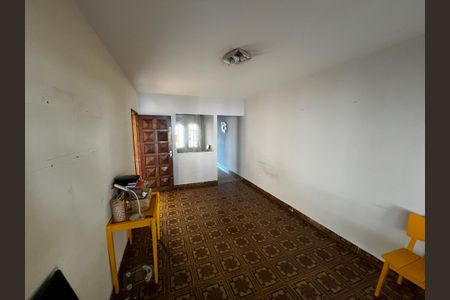 Casa à venda com 125m², 3 quartos e 2 vagasSala