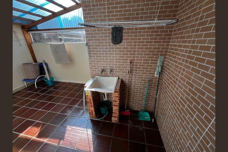 Casa à venda com 125m², 3 quartos e 2 vagasÁrea de Serviço