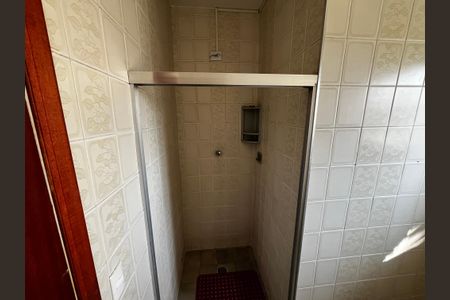 Casa à venda com 125m², 3 quartos e 2 vagasBanheiro