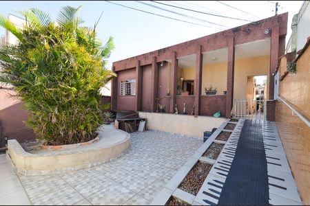 Casa à venda com 170m², 4 quartos e 3 vagasEntrada