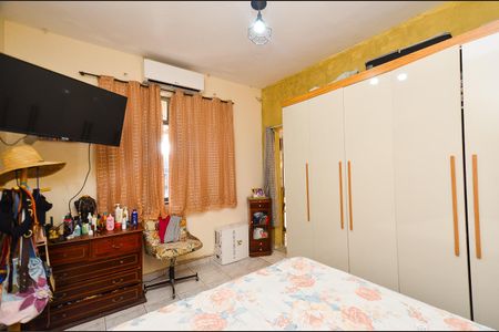 Casa à venda com 170m², 4 quartos e 3 vagas Suíte 1 - Edícula