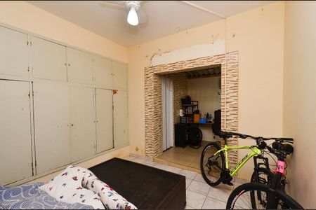 Casa à venda com 170m², 4 quartos e 3 vagasSuite