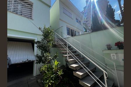 Casa à venda com 200m², 4 quartos e 4 vagasGaragem