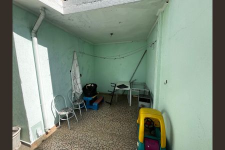 Casa à venda com 200m², 4 quartos e 4 vagasQuintal