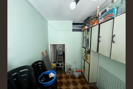Casa à venda com 200m², 4 quartos e 4 vagasDespensa
